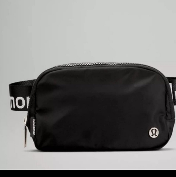 lululemon athletica Handbags - 🍋New lululemon athletics Belt Bag 1L